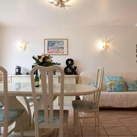 Appartement Sleeps 6 Air Con Wifi