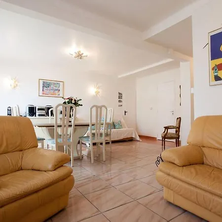 Lejlighed Sleeps 6 Air Con Wifi Cannes
